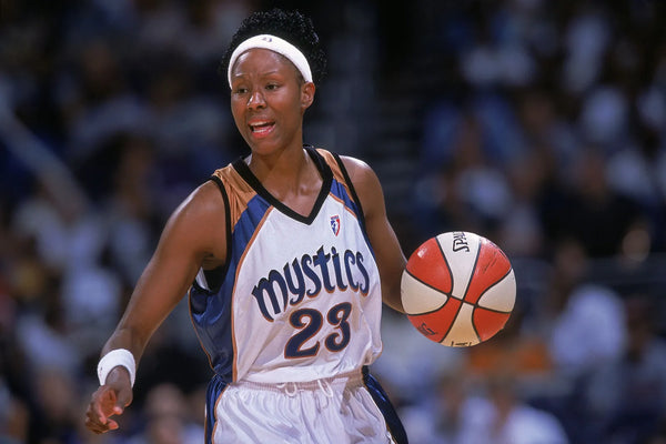 Hall of Famer Chamique Holdsclaw Autograph Signing - Jersey with COA