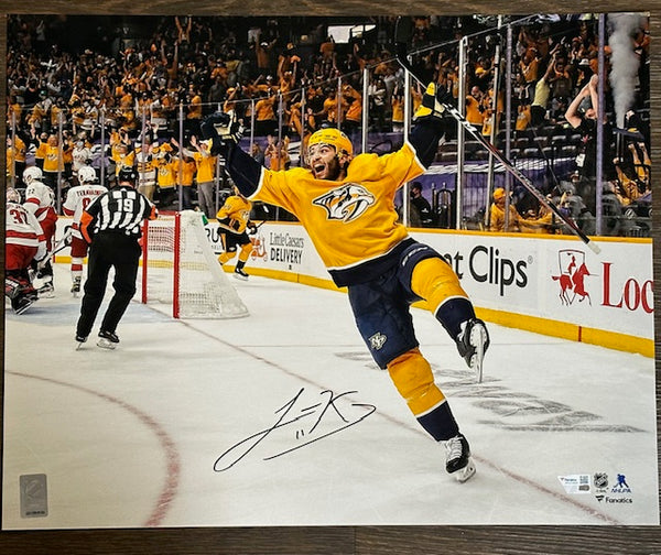 Nashville Predators Luke Kunin Signed 16x20 Photo Fanatics COA