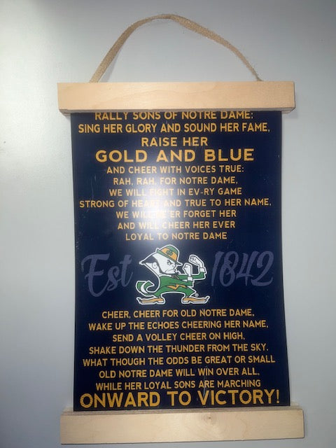 Notre Dame Fighting Irish Wood Rope Sign