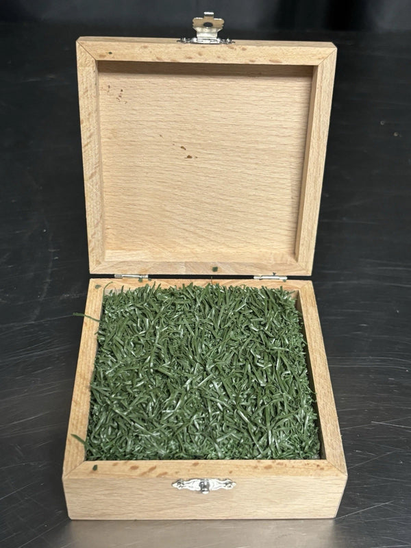 Philadelphia Phillies Authentic Veterans Stadium Turf W/ Collectors Box MLB Holo