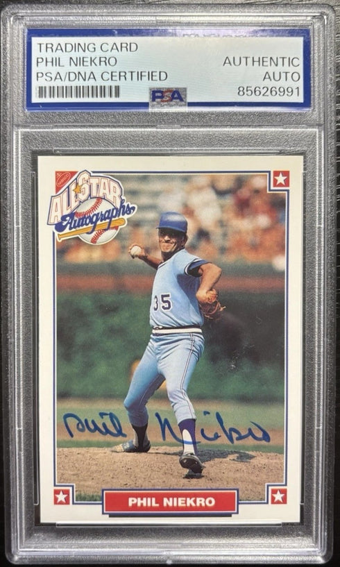Phil Niekro Signed Card PSA/dna Certified