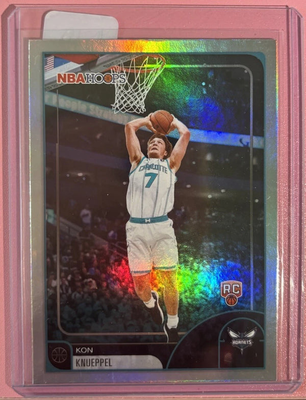 2025-26 Topps NBA Hoops Kon Knueppel (RC) #67 Rainbow Foil Charlotte Hornets