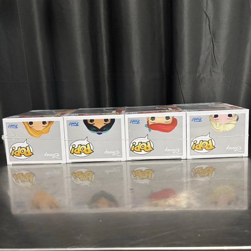 Disney Princess 4 Pack Holiday Elsa Ariel Jasmine Repunzal Funko Pop