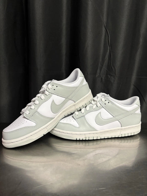 Nike Youth Size 6.5 Nike Dunk Low GS Light Silver Shoes Brand New