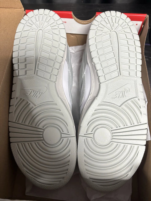 Nike Youth Size 6.5 Nike Dunk Low GS Light Silver Shoes Brand New