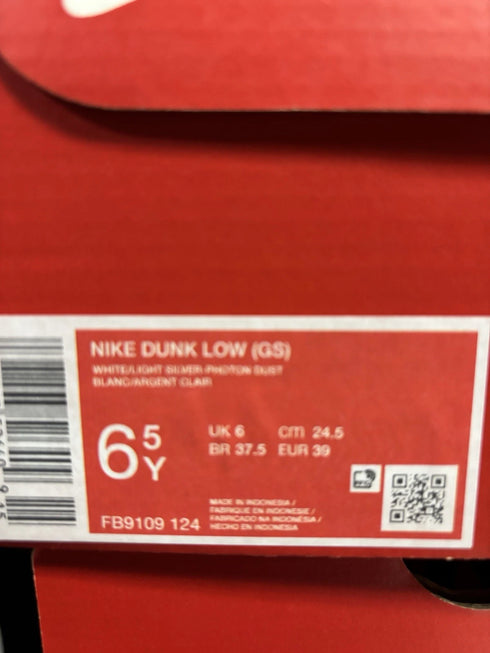 Nike Youth Size 6.5 Nike Dunk Low GS Light Silver Shoes Brand New