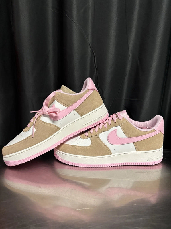 Nike Mens Size 10 Womens Size 11.5 Air Force 1 ‘07 LV8 Soft Pink Shoes Brand New