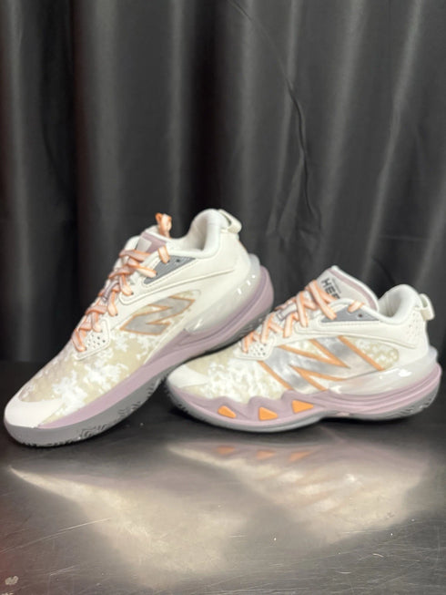 New Balance Men’s Size 5 Women’s Size 6.5 Hesi Low V2 Beige Purple Shoes New