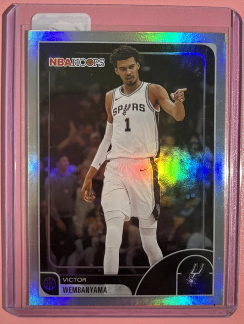 Victor Wembanyama-2025-26 NBA Hoops Rainbow Foil - Spurs