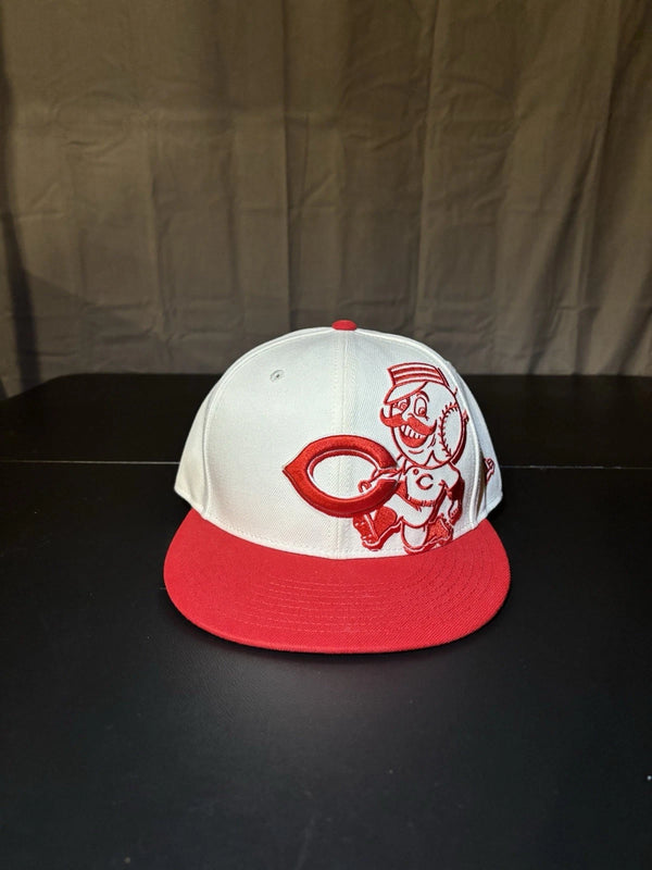 Cincinnati Reds New Era 59Fifty Fitted 7 1/4 Mascot Hat