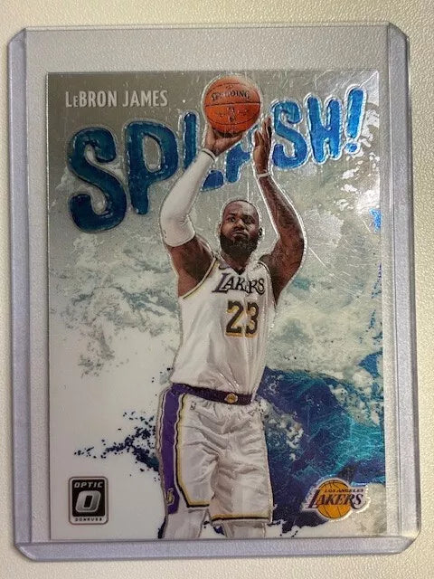 2021-22 Optic LeBron James No. 11 SPLASH Prizm Lakers