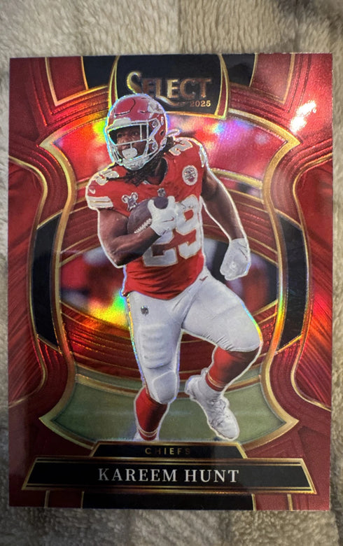 2025 Panini Select - Concourse Kareem Hunt #7 Red Prizm /149