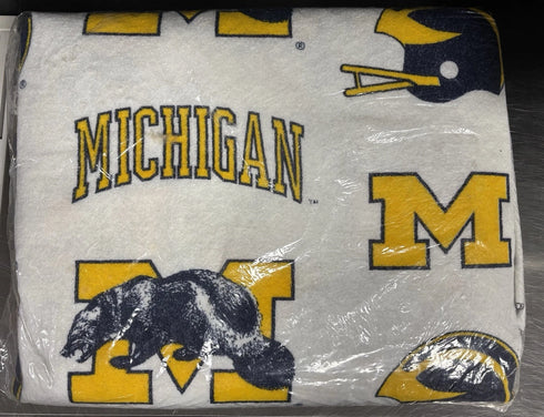 Vintage Michigan Wolverines 60 X 90 In Blanket Never Opened