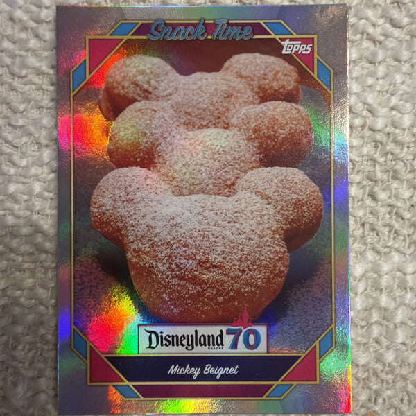 2025 Topps Disneyland 70Th Refractor Mickey Beignet Snack Time
