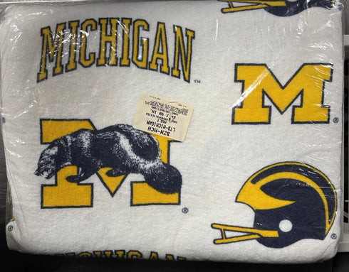 Vintage Michigan Wolverines 60 X 90 In Blanket Never Opened