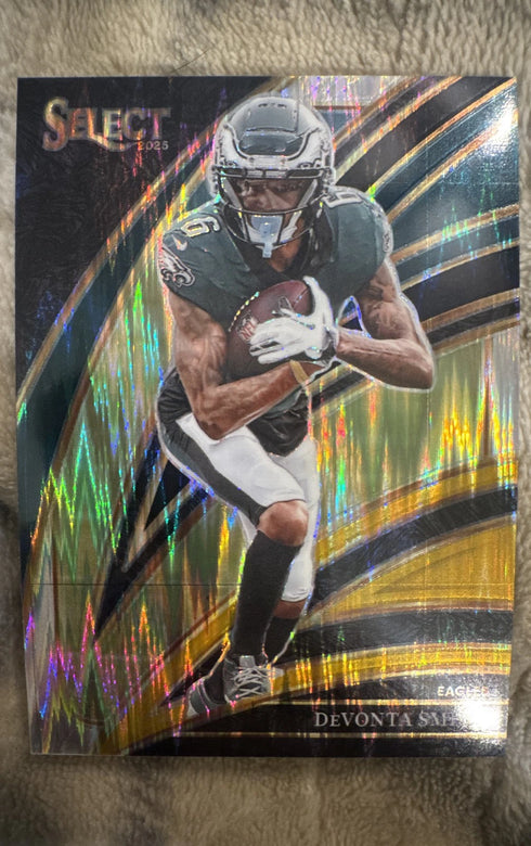 2025 Panini Select - Club Level DeVonta Smith #290 Copper Shock Prizm /899