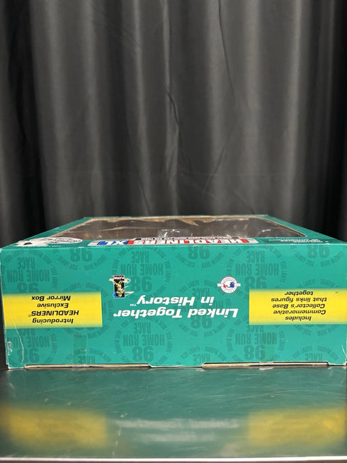 Sammy Sosa Mark McGwire 1999 Headliners XL Figures In Box