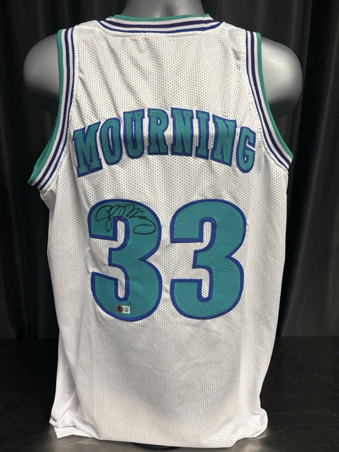 Charlotte Hornets Alonzo Mourning Signed White Jersey Beckett