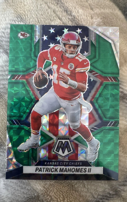 2022 Panini Mosaic - National Pride Patrick Mahomes II #256 Green Mosaic Prizm