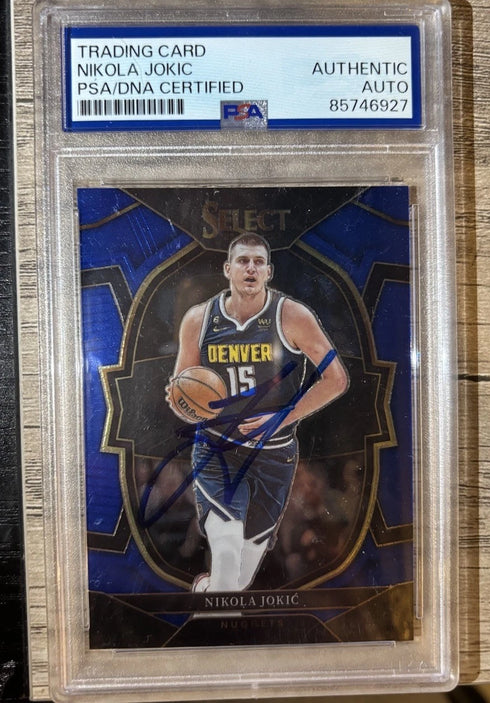 Nikola Jokic Signed 2022-23 Panini Select Card PSA/DNA Authentic Auto