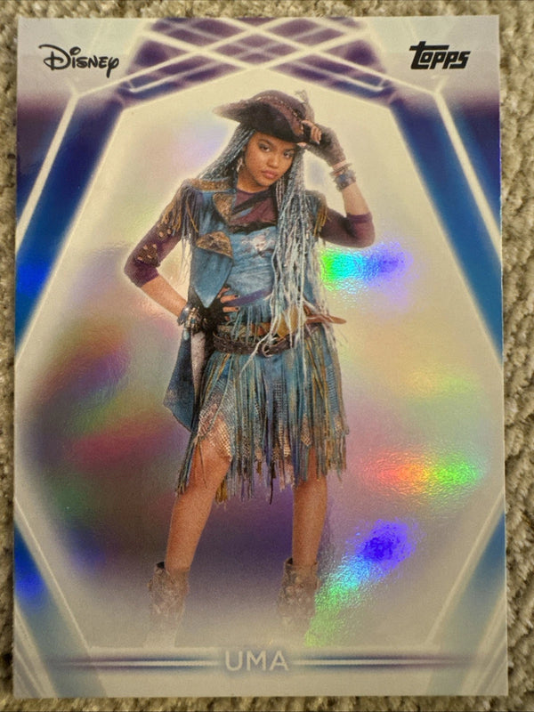 2026 Topps Disney Neon Descendants Uma Rainbow Foil #160