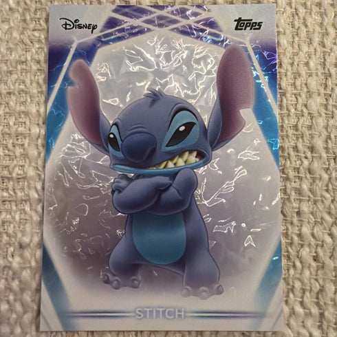 Topps 2023 Disney Chrome Stitch Refractor sno cap Trading Card #14