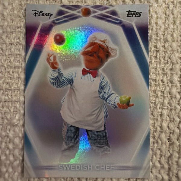 2026 Topps Disney Neon Chrome Rainbow Foil Swedish Chef #190