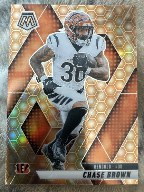 2025 Panini Mosaic Football #220 (HONEYCOMB) CHASE BROWN