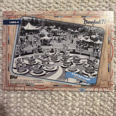 2025 Topps Disneyland 70th Refractor The Lands LNDS-5 Fantasyland