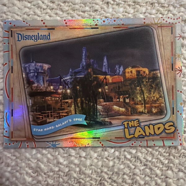 2025 Topps Disneyland 70th Big Thunder Ranch Rainbow Refractor LNDS-9