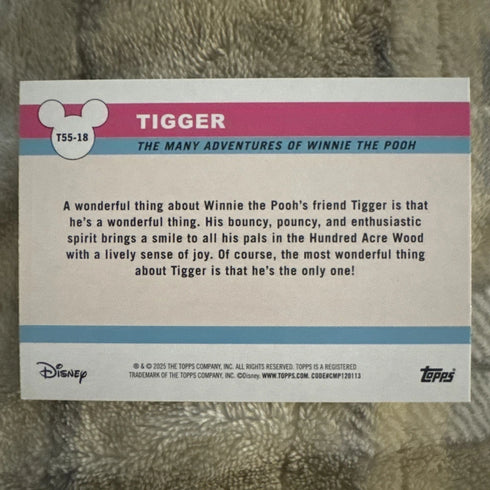Topps Disneyland 70th Tigger Winnie the Pooh T55-18 Hologram Trading Card