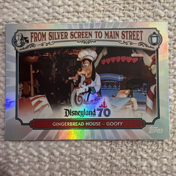 2025 Topps Disneyland 70th From Silver Screen Gingerbread House Goofy Foil MS-15