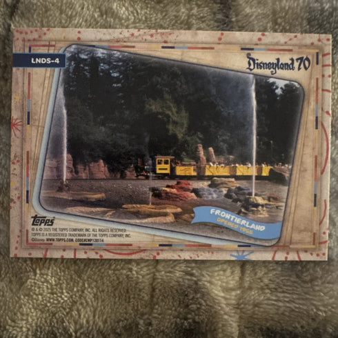 2025 topps disnetland 70th lands frontierland silver foil 4