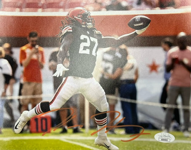 Cleveland Browns Kareem Hunt Catching Ball Signed 8x10 with JSA COA